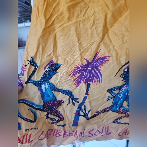 Like new & authentic! vintage carribean fringed scarf shaw - Picture 7 of 9